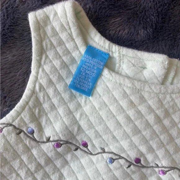 Bundle of 4 pcs cute baby girls clothing (Gap baby & Old Naby Baby) - Picture 8 of 12